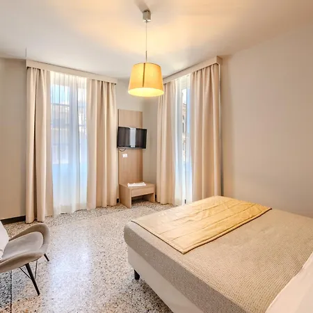 Hnn Luxury Suites-3