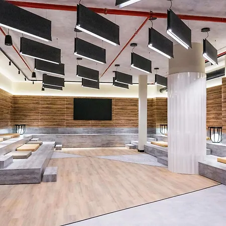 Novotel Valencia Lavant-3