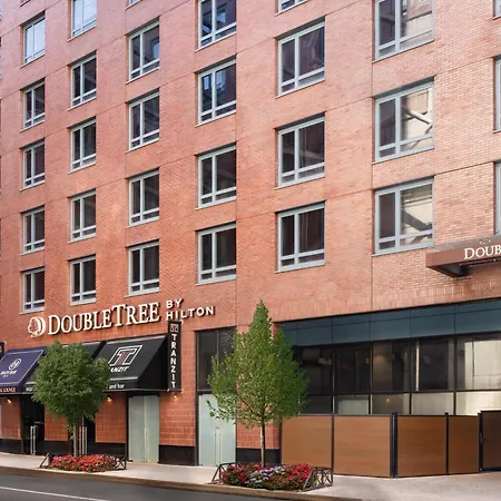 Doubletree By Hilton New York Times Square West-3