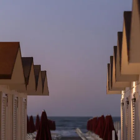 Hotel Soraya - Spiaggia Sawasdee With Beach, Restaurant & Parking-3