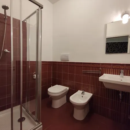 Sami Rooms - Teatro A 400 Mt - Ortigia A 1500 Mt --2