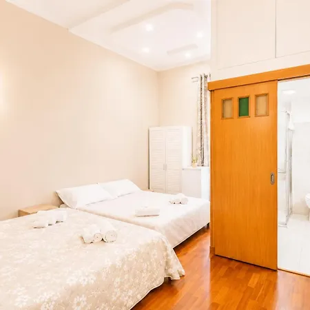 Bamba Luxury Suites Napoli Central Station-3