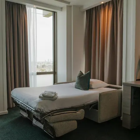 Leonardo Hotel Amsterdam Rembrandtpark-3