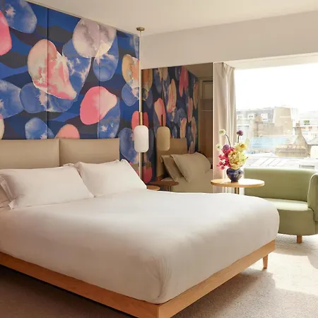 The Botree London, Curio Collection By Hilton-3