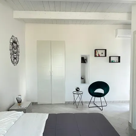 Carfagnini Rooms-2