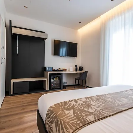 Corso 84 Luxury Suites-2