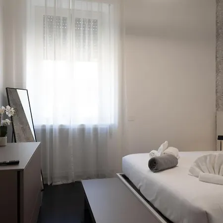 Luxurious Apartments In The Center Of Rome-3