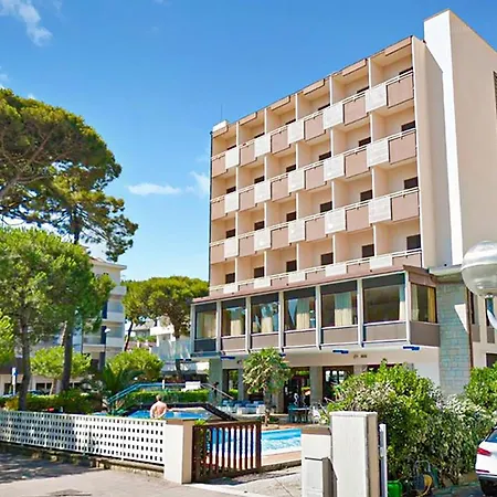 Hotel Corona Milano Marittima-3