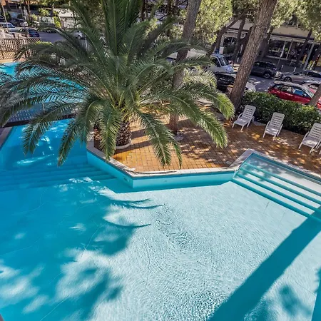 Hotel Corona Milano Marittima-2