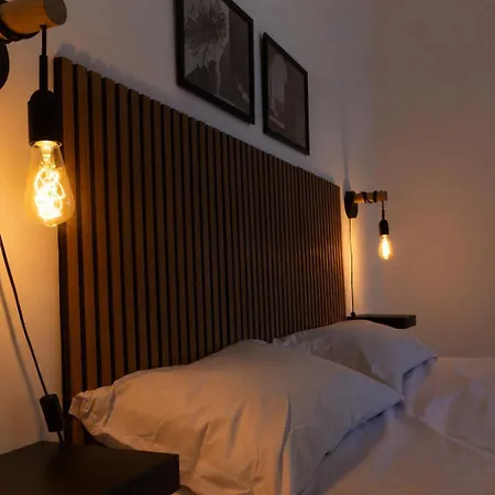 Zurria Rooms-3