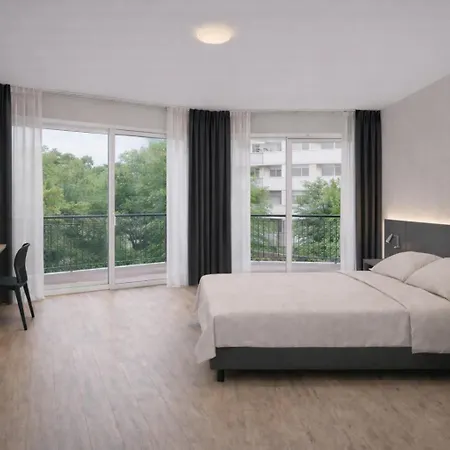 Hotel Myriam-2