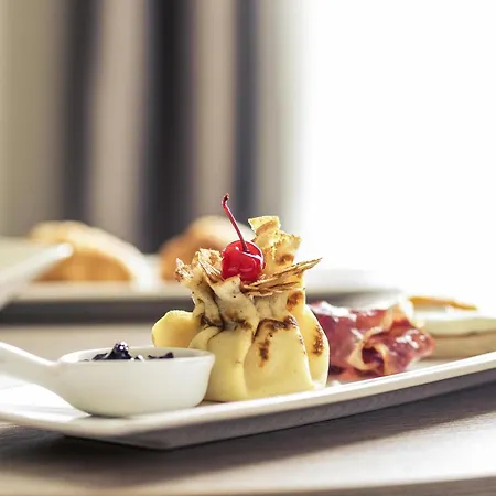 Mercure Bucharest City Center-3