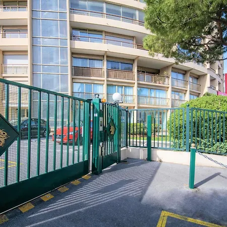 Ibis Cannes Plage La Bocca-3