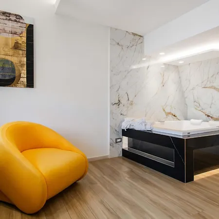 Municipio Luxury Suite-3