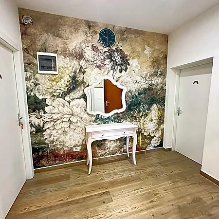Vacation Venice Rooms-2