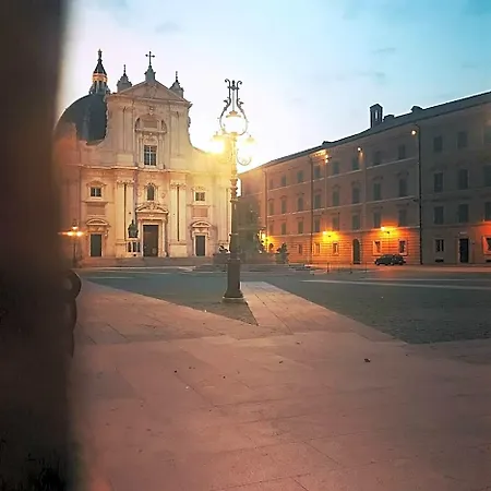 Hotel Pellegrino E Pace-2