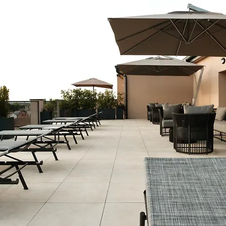 Camoma Aparthotel - Boutique Hotel & Suites-3