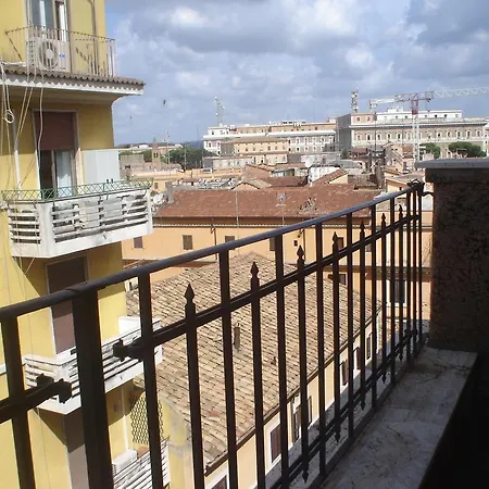 Sandy Hotel-3