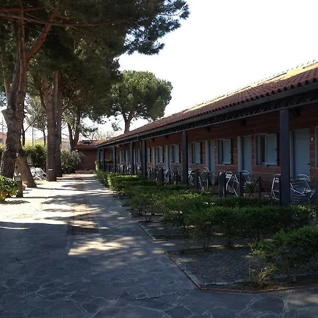 Appartamenti Villaggio Internazionale-2