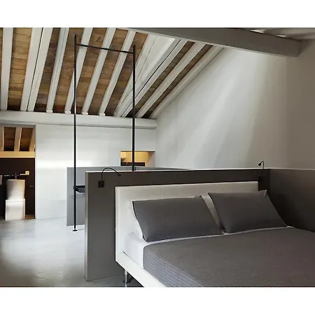 Casa De' Coronari-3