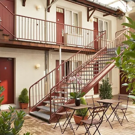 Hotel De L'Aqueduc-2
