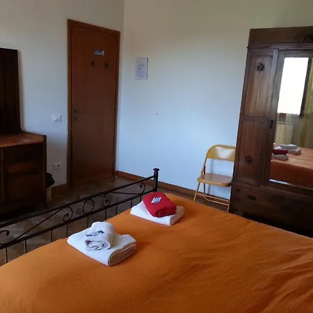 A Due Passi Dal Centro Bed&Breakfast-3