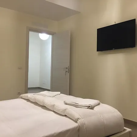 3Jolie Rooms-3