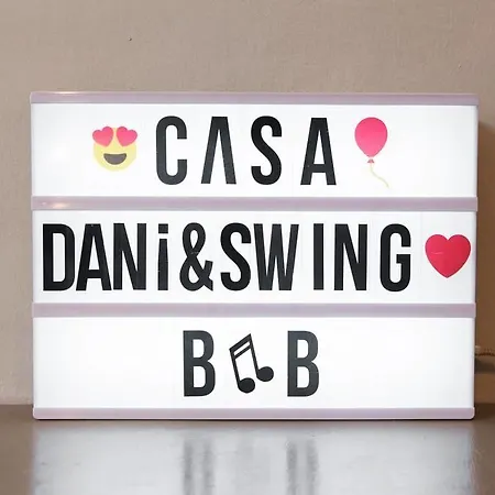Casa Dani&Swing Bed&Books-3