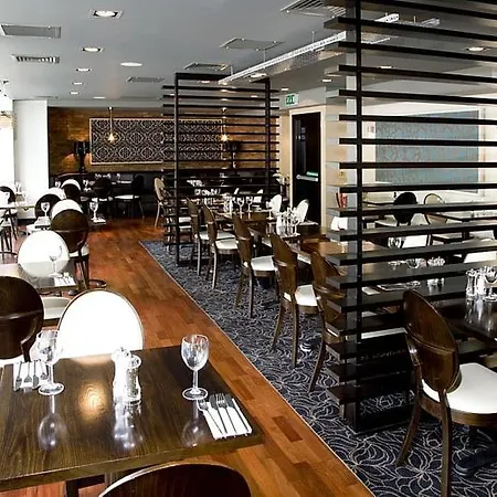Premier Inn London Euston-3