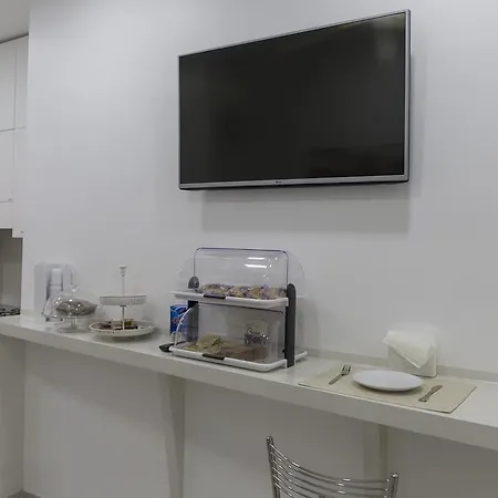 Metronia Guest House-3