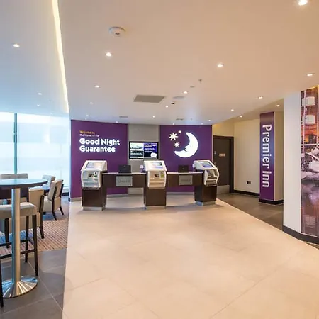 Premier Inn London City - Aldgate-2