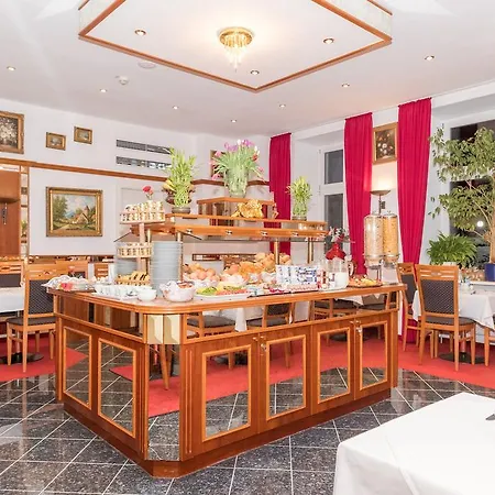 Hotel Bayernland-2