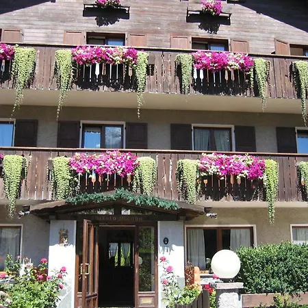 Hotel Piccolo Mondo-3
