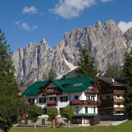 Hotel Oasi-2