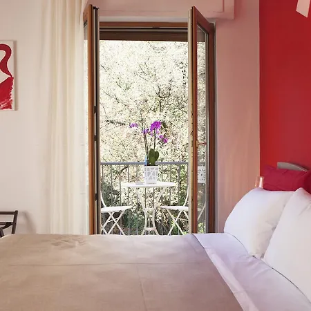 Isa Guest Rooms-2