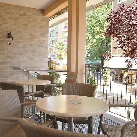 Albergo Larenzia-2