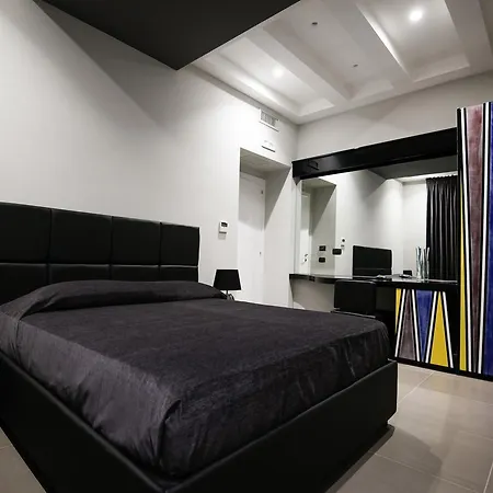 Gramsci Luxury Rooms-2