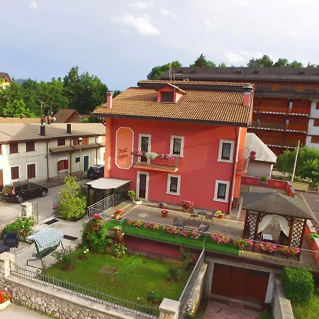 Hotel Dafne-3