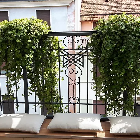 Bronzino House-2