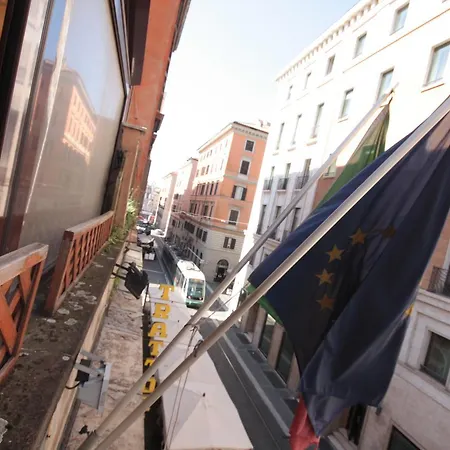 Hotel Cherubini-3
