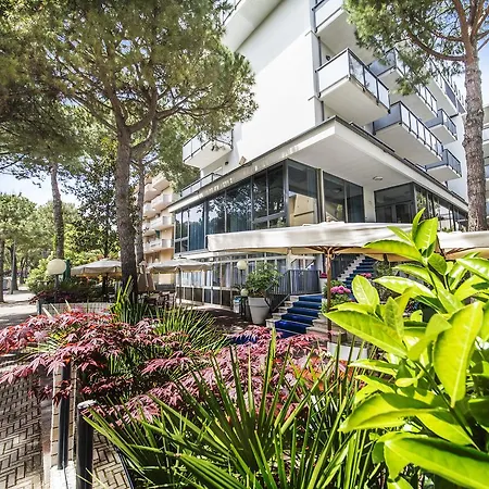 Renzo Hotel-3