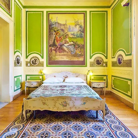 Hollywood Inn Palermo-3