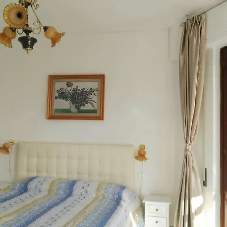 Nancy House-3