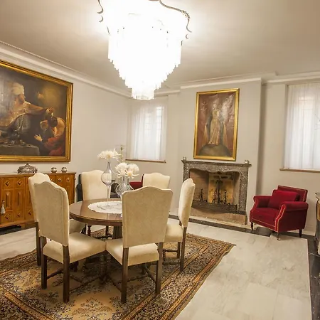 Martins Residence De Luxe-3