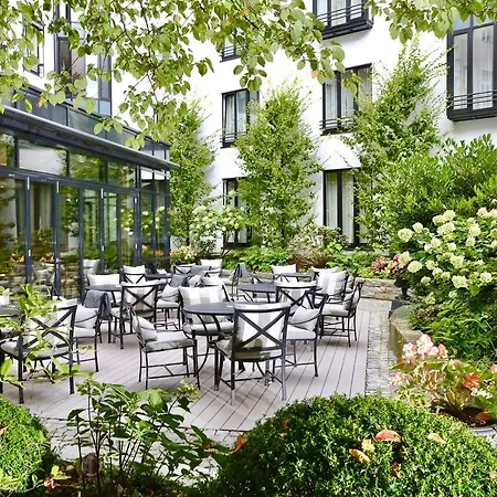 Hotel Muenchen Palace-3