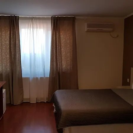 Hotel Mic-3