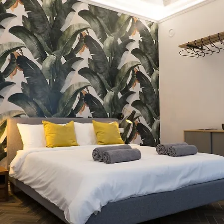 The Gallery 42 Guest House-2
