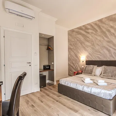 River Luxury Suites-3