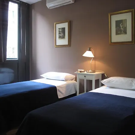 Hostal Lk Barcelona-2