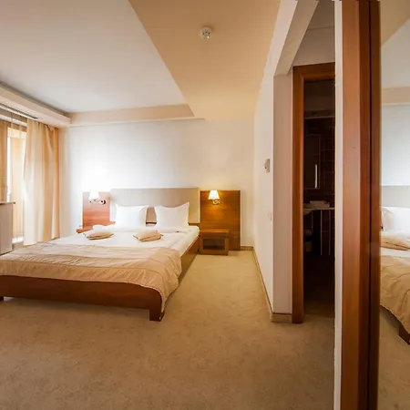 Hotel Yesterday-3
